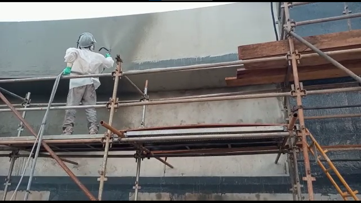 Impermeabilização de espessador de rejeito de minério elevado 5