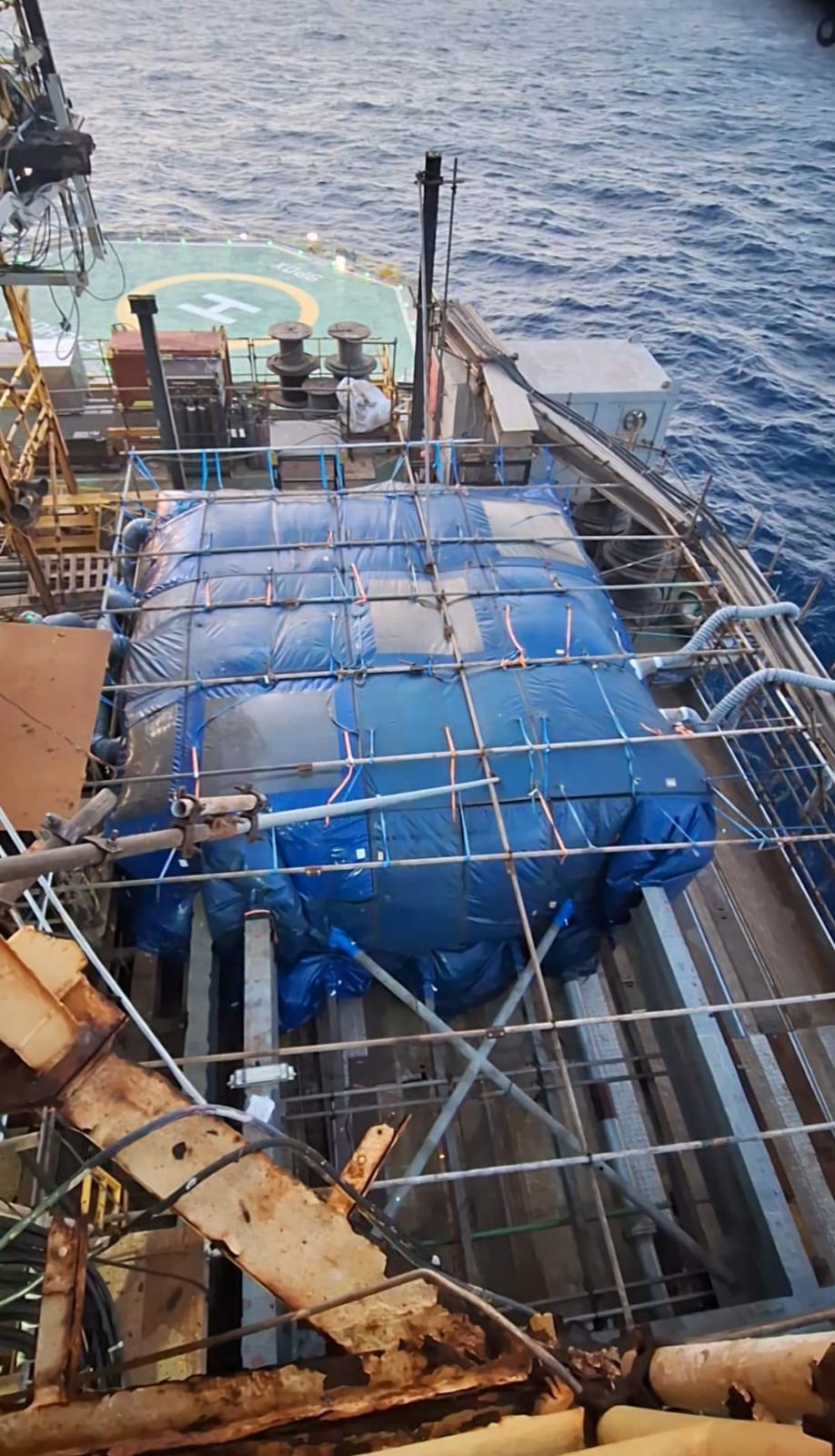 Pressurized Habitat for Hot Work on Offshore Platform